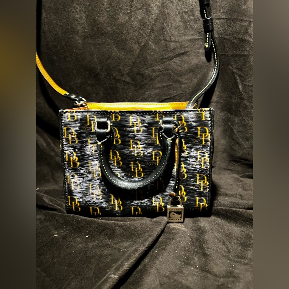 Dooney Bourke Multi mini Barlow